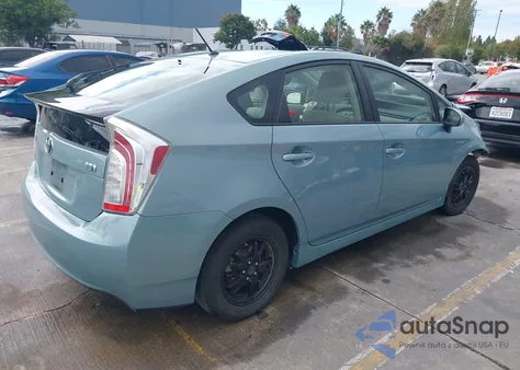 2013 Toyota Prius Two из США, поврежденный, VIN JTDKN3DU3D5651401